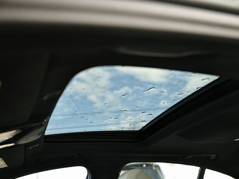 Used 2023 BMW 530i xDrive w/ Convenience Package image 19