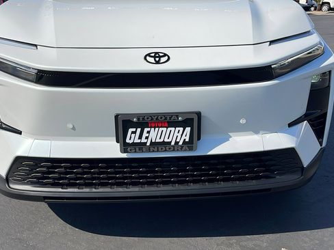 New 2026 Toyota C-HR image 9