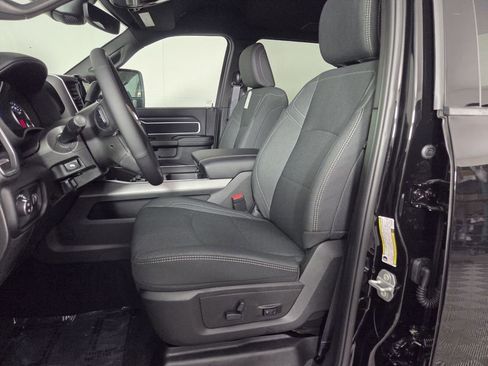 New 2026 RAM 3500 Big Horn AWD/4WD image 7