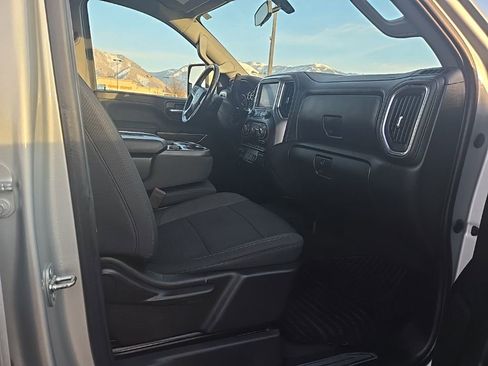 Used 2022 Chevrolet Silverado 3500 LT w/ Convenience Package image 29