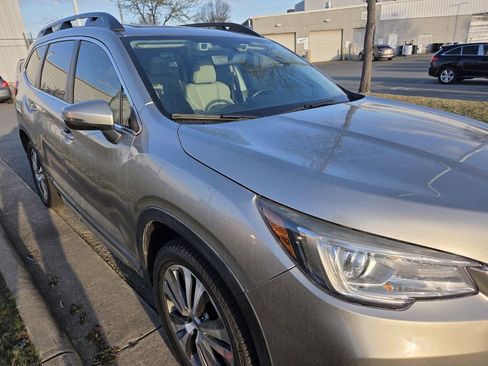 Used 2019 Subaru Ascent Limited image 9