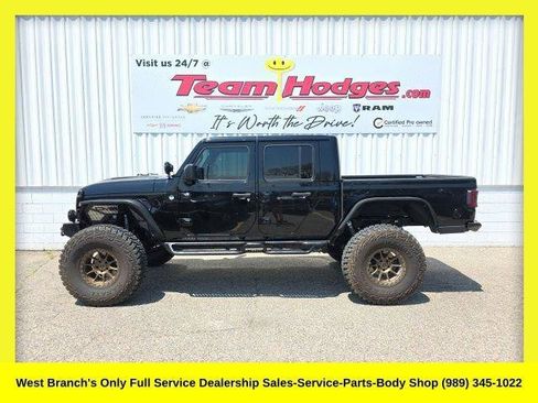 Used 2023 Jeep Gladiator Mojave w/ Cold Weather Group AWD/4WD image 1