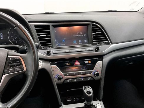 Used 2017 Hyundai Elantra Limited w/ Limited Tech Package 04 image 8