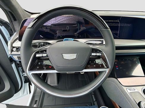 New 2026 Cadillac Vistiq Premium Luxury w/ LPO, Floor Liner Package AWD/4WD image 11