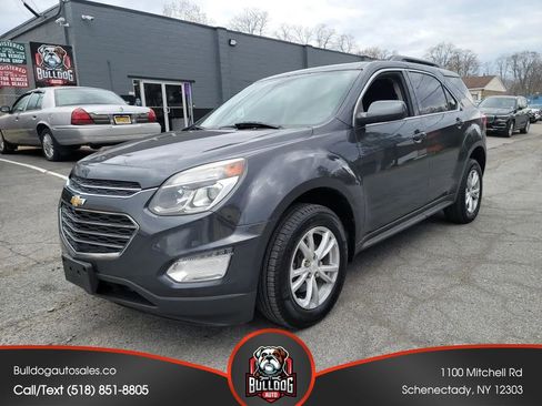 Used 2017 Chevrolet Equinox LT w/ Convenience Package AWD/4WD image 1