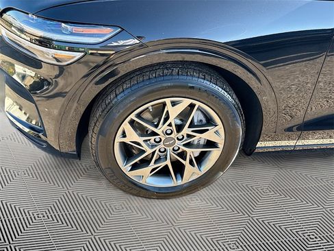 Used 2024 Genesis GV70 2.5T image 36