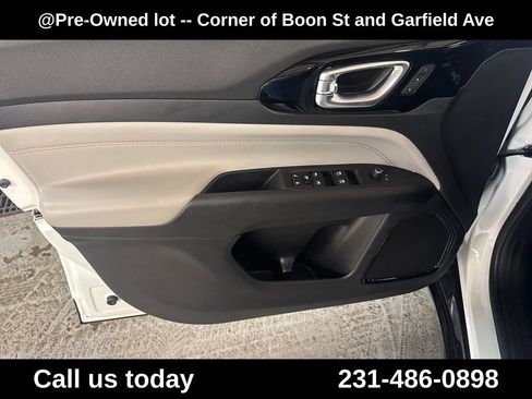 Used 2022 Jeep Compass Limited w/ Elite Group AWD/4WD image 15