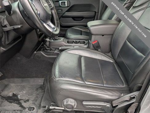 Used 2021 Jeep Wrangler Unlimited Sahara image 15