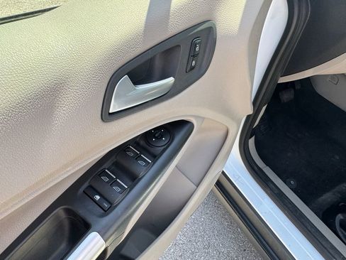 Used 2015 Ford Transit Connect XLT FWD image 14