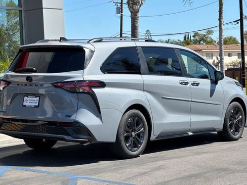Certified 2026 Toyota Sienna XSE AWD/4WD image 5