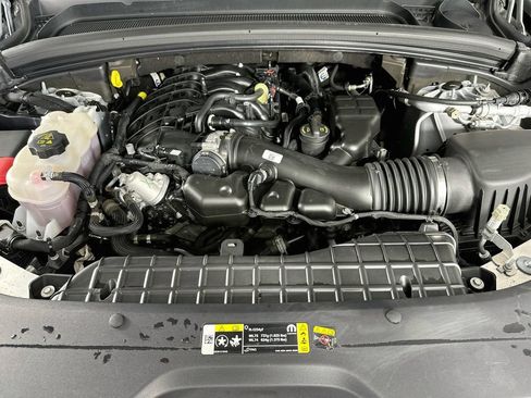Certified 2023 Jeep Grand Cherokee Laredo AWD/4WD image 41