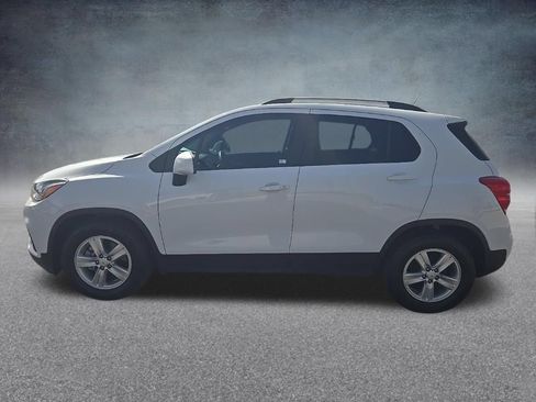 Certified 2021 Chevrolet Trax LT w/ LT Convenience Package FWD image 7