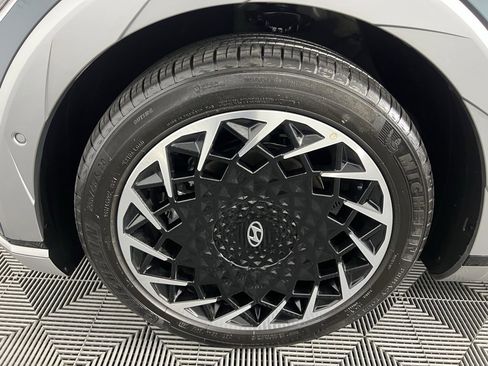 Used 2023 Hyundai Ioniq 5 Limited image 12