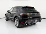Certified 2025 Porsche Macan image 3