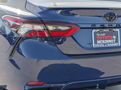 Used 2024 Toyota Camry SE image 8