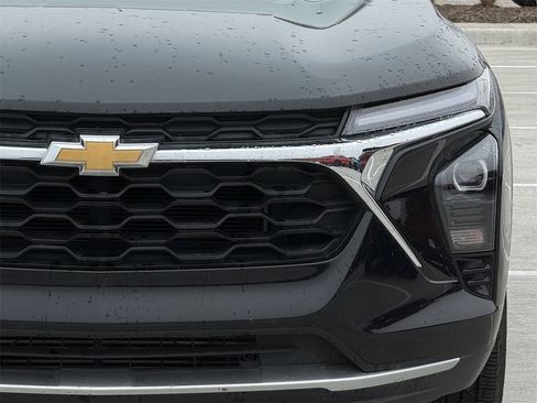 Certified 2024 Chevrolet Trax LT image 9