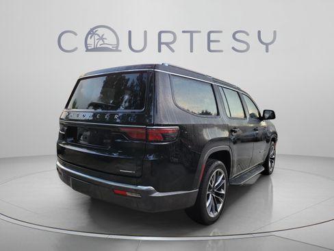 Used 2022 Jeep Wagoneer Series II w/ Premium Group I RWD image 3
