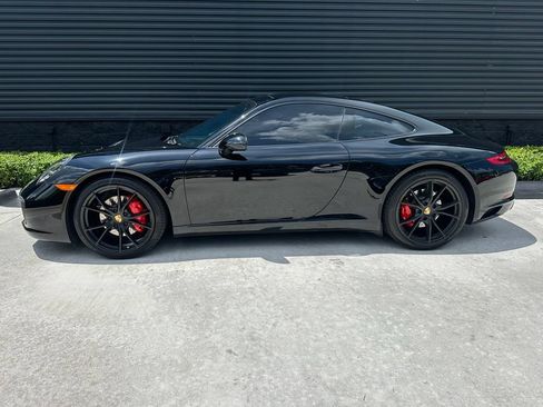 Certified 2018 Porsche 911 Carrera RWD image 2