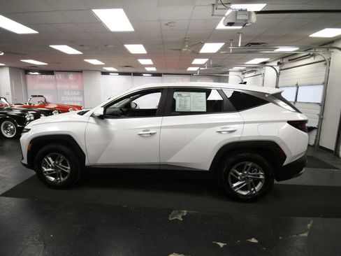 Used 2025 Hyundai Tucson SE AWD/4WD image 5
