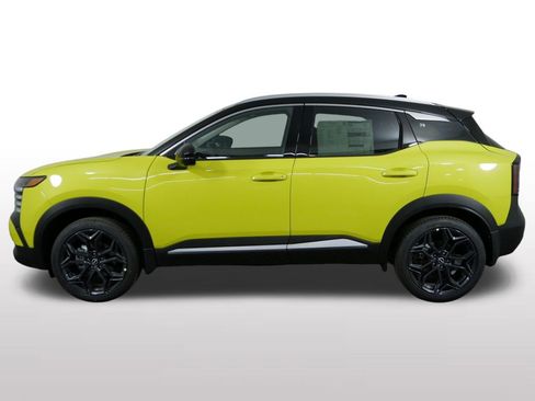 New 2026 Nissan Kicks SR AWD/4WD image 6