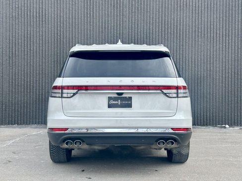 Certified 2023 Lincoln Aviator Standard w/ Premium Package image 5