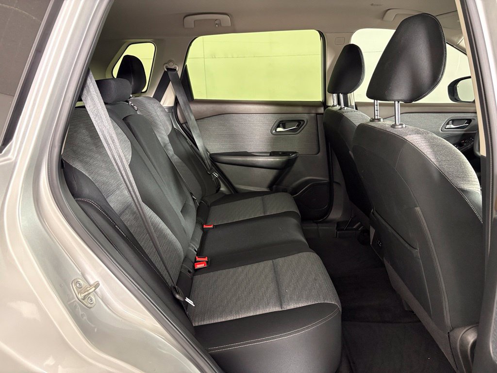 Used 2023 Nissan Rogue SV FWD image 38