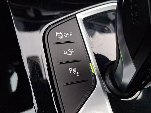 Certified 2024 BMW X4 M40i w/ Premium Package image 21