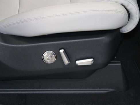 New 2025 Lincoln Navigator L Reserve image 31