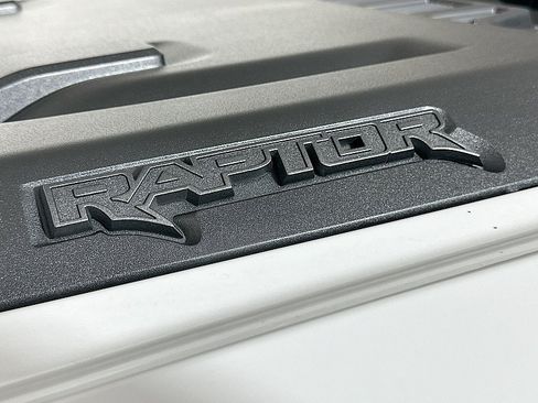 Used 2025 Ford F150 Raptor AWD/4WD image 34