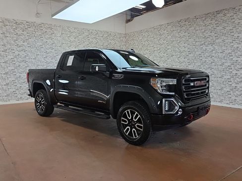 Used 2020 GMC Sierra 1500 AT4 w/ AT4 Premium Package image 1