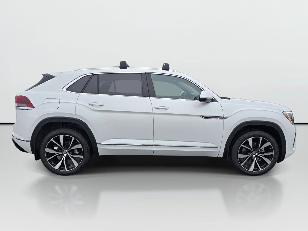 New 2026 Volkswagen Atlas Cross Sport SEL Premium R-Line AWD/4WD image 2