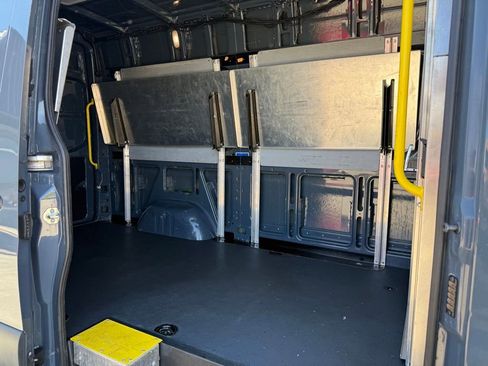 Used 2019 Mercedes-Benz Sprinter 144 image 41