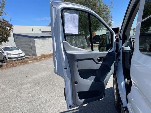 Used 2018 Ford Transit 350 XLT RWD image 16