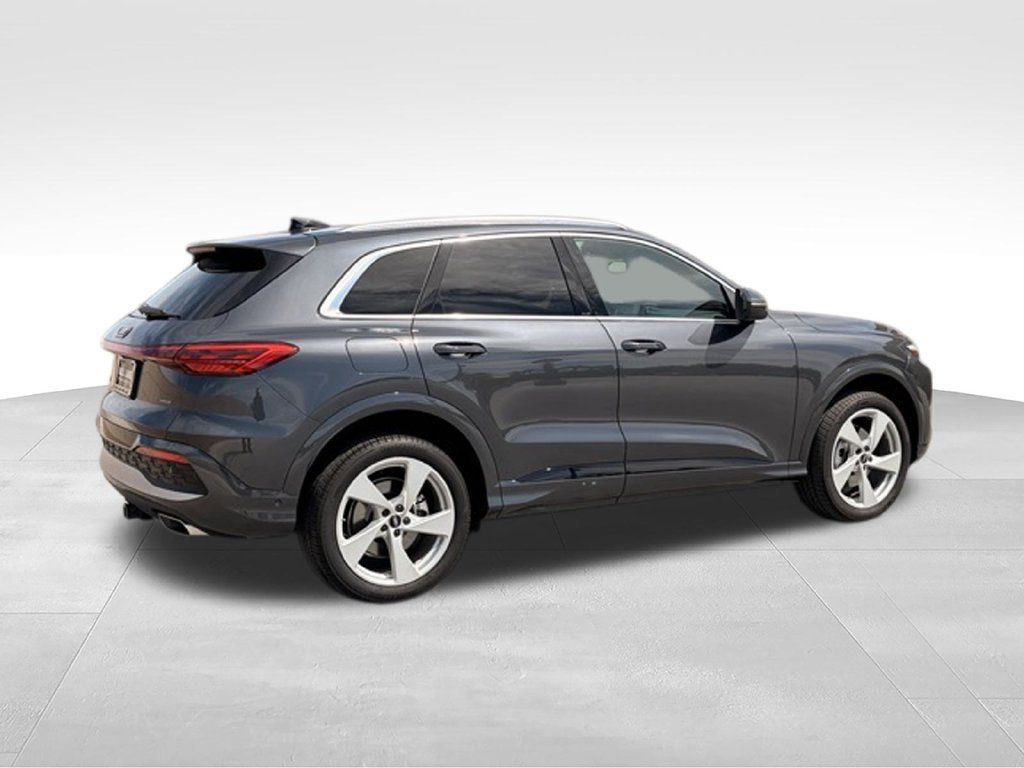 Used 2025 Audi Q5 Premium Plus AWD/4WD image 8