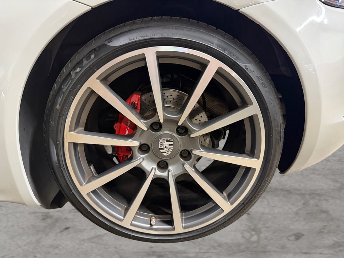 Used 2021 Porsche 718 Boxster S RWD image 16