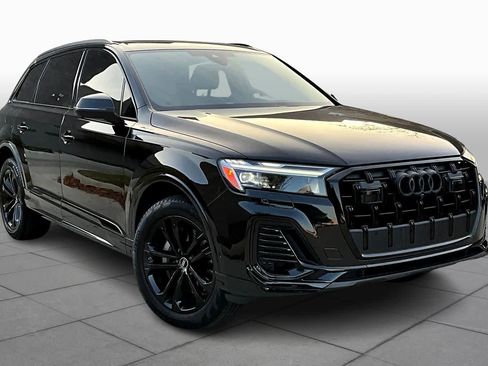 Used 2025 Audi Q7 2.0T Premium w/ Convenience Plus Package image 2