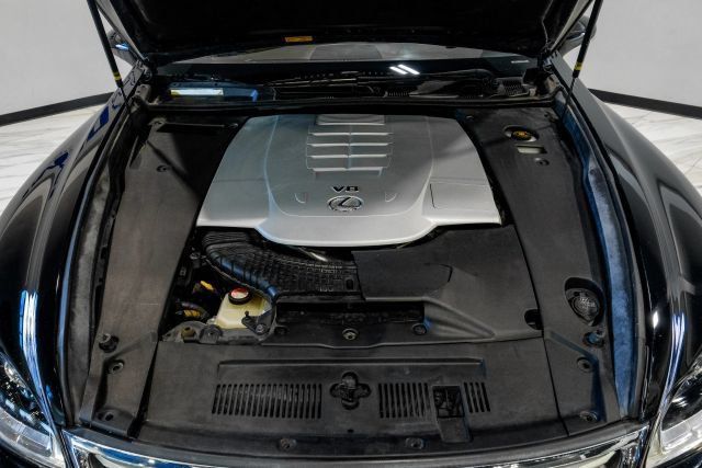 Used 2015 Lexus LS 460 w/ Comfort Package RWD image 63