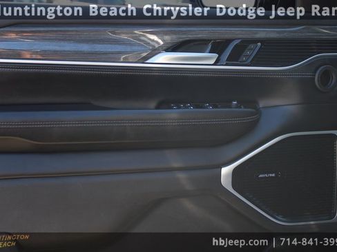 Used 2022 Jeep Wagoneer Series III image 12