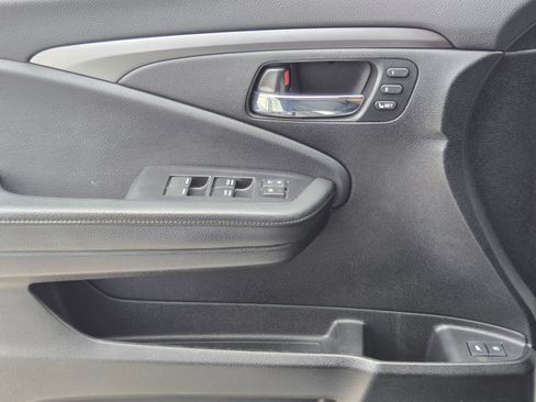 Used 2021 Honda Pilot Special Edition image 16