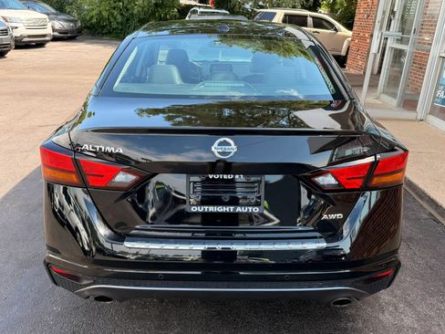 Used 2022 Nissan Altima 2.5 SR AWD/4WD image 3