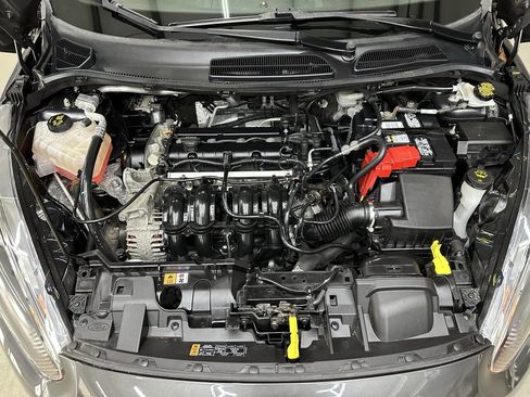 Used 2017 Ford Fiesta SE w/ Equipment Group 201A image 7