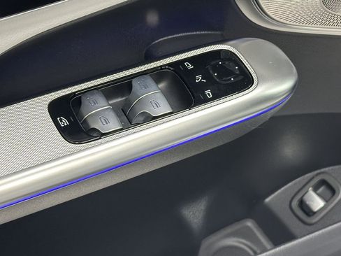 New 2026 Mercedes-Benz GLC 300 image 11