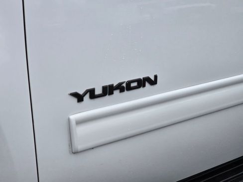 Used 2009 GMC Yukon SLT w/ Preferred Package image 10