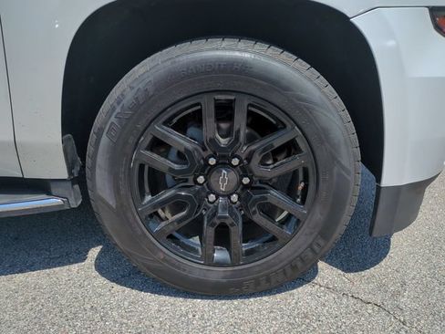 Used 2017 Chevrolet Tahoe Premier RWD image 12