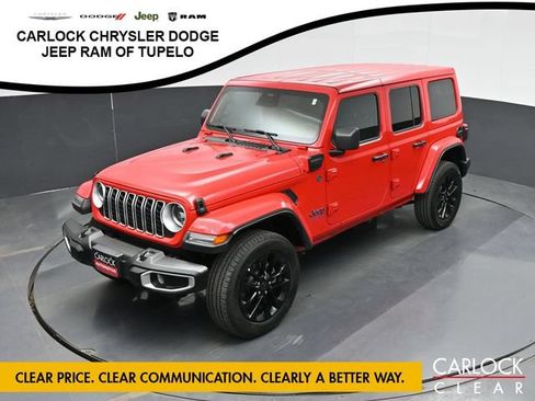 Used 2025 Jeep Wrangler Unlimited Sahara w/ Safety Group AWD/4WD image 34