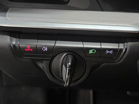 Certified 2022 Porsche 911 Carrera RWD image 21