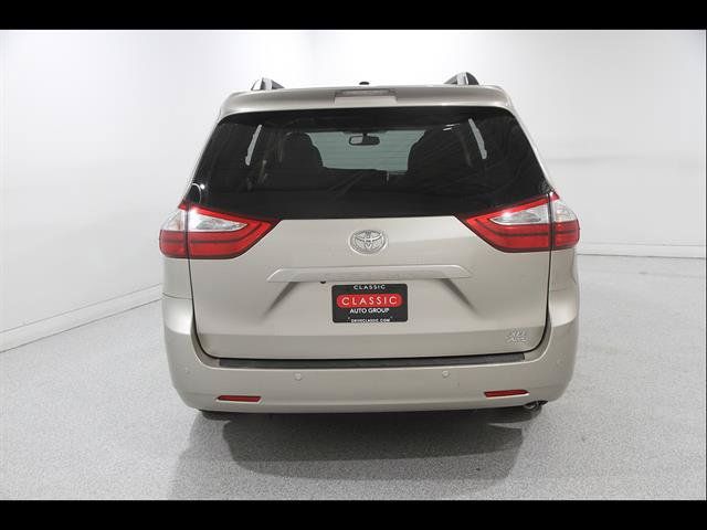 Used 2017 Toyota Sienna XLE Premium AWD/4WD image 22