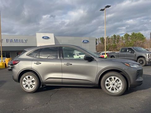 New 2026 Ford Escape Active FWD image 3
