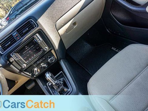 Used 2018 Volkswagen Jetta SE image 25