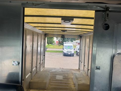 Used 2013 Ford E-350 and Econoline 350 Super Duty w/ Air Conditioning Prep Pkg image 18